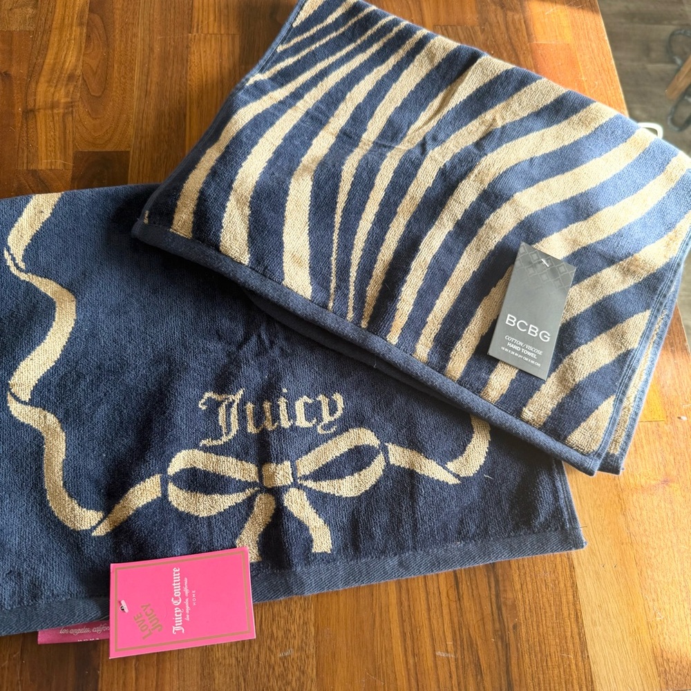 Juicy Couture/ BCBG Navy and Cream Bath Towels